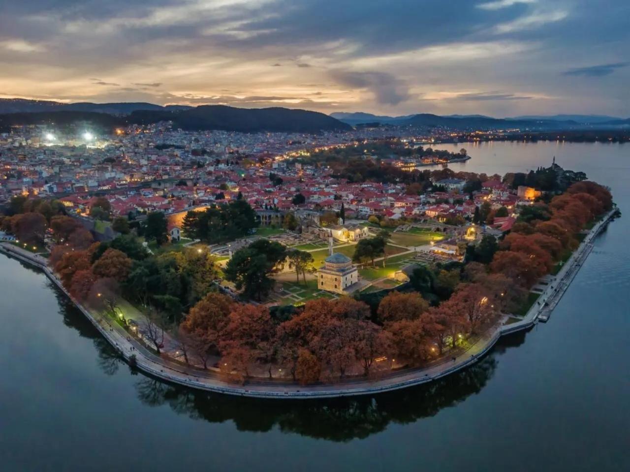 Cozyio- Ioannina City Center, Luxury Accommodation Extérieur photo